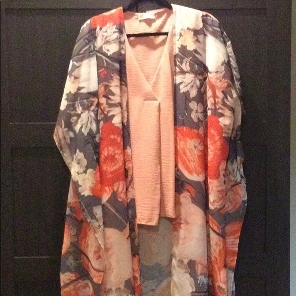 NWT entro Peach oversized top ~~Top Only~~ - Picture 6 of 6